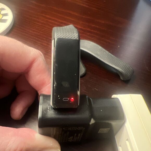 Yuanguo Smartwatch USB Charge - Picture 1 of 5